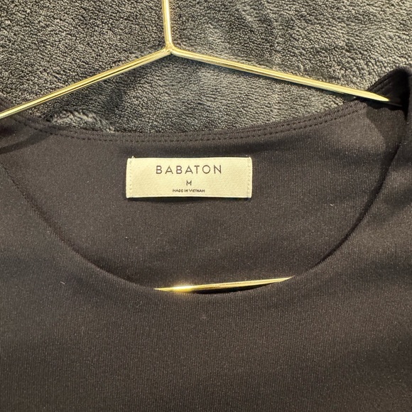 ❌SOLD❌Babaton Black Short Sleeve Contour Bodysuit - Picture 3 of 4